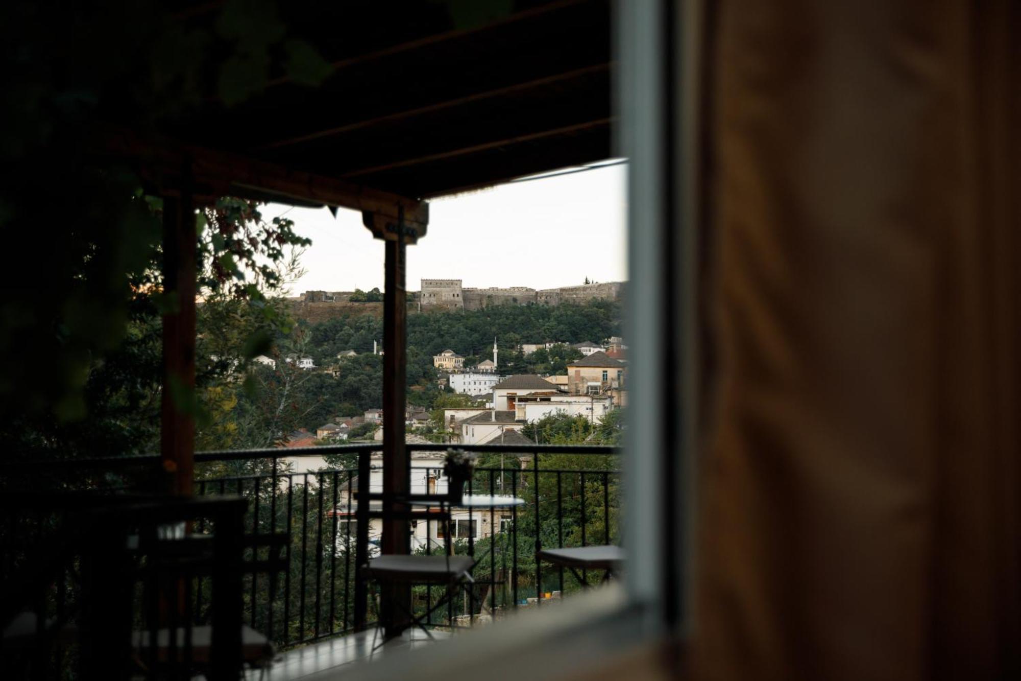 Vila Agimi 65 Gjirokastër Dış mekan fotoğraf